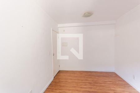 Sala de apartamento para alugar com 2 quartos, 45m² em Jardim Utinga, Santo André