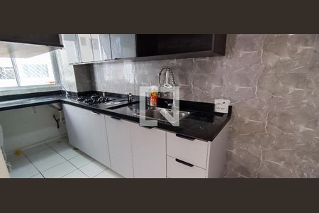 Sala/Cozinha de apartamento para alugar com 2 quartos, 44m² em Jardim Maria Duarte, São Paulo