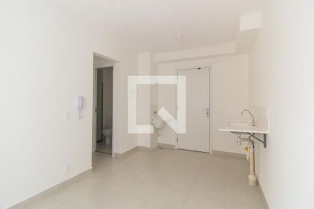 Sala/Cozinha de apartamento para alugar com 2 quartos, 33m² em Fazenda Aricanduva, São Paulo