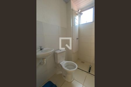 Banheiro de apartamento para alugar com 2 quartos, 55m² em Betim Industrial, Betim