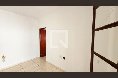 Sala de casa de condomínio para alugar com 2 quartos, 86m² em Mirante de Jundiaí, Jundiaí