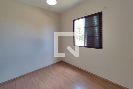 Quarto 2 de apartamento para alugar com 2 quartos, 49m² em Parque São Jorge, Campinas