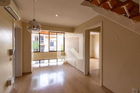 Sala de apartamento para alugar com 3 quartos, 111m² em Cavalhada, Porto Alegre