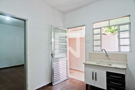 Cozinha de casa para alugar com 1 quarto, 35m² em Vila Iorio, São Paulo