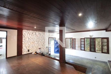 Sala de casa para alugar com 4 quartos, 760m² em Dona Clara, Belo Horizonte