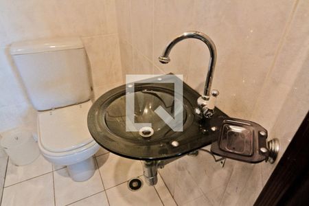 Lavabo de casa para alugar com 3 quartos, 325m² em Vila Ester (zona Norte), São Paulo