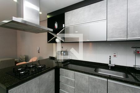 Cozinha de casa para alugar com 3 quartos, 152m² em Vila Antonina, São Paulo