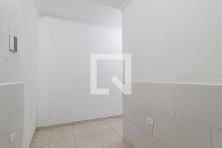 Sala de casa para alugar com 1 quarto, 40m² em Vila Bertioga, São Paulo