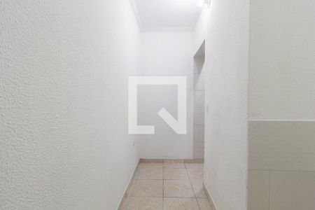 Corredor de casa para alugar com 1 quarto, 40m² em Vila Bertioga, São Paulo