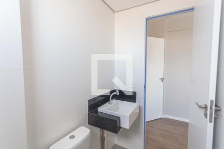 Banheiro da Suíte de apartamento para alugar com 2 quartos, 64m² em Ipiranga, Belo Horizonte