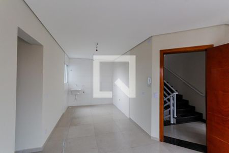 Sala/Cozinha/Área de Serviço de apartamento para alugar com 2 quartos, 47m² em Utinga, Santo André