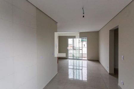 Sala/Cozinha/Área de Serviço  de apartamento para alugar com 2 quartos, 47m² em Utinga, Santo André