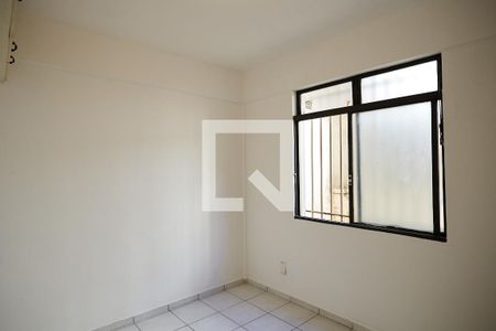 Quarto 2 de apartamento para alugar com 2 quartos, 70m² em Esplanada, Belo Horizonte