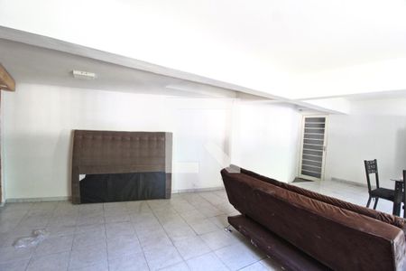 Sala/Quarto de kitnet/studio para alugar com 1 quarto, 35m² em Centro, Uberlândia