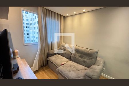 Sala  de apartamento para alugar com 2 quartos, 44m² em Parque Sao Vicente, Santo André