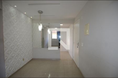 Sala de apartamento para alugar com 2 quartos, 50m² em Inhoaíba, Rio de Janeiro