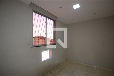 Quarto 1 de apartamento para alugar com 2 quartos, 50m² em Inhoaíba, Rio de Janeiro