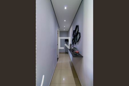 Corredor de apartamento para alugar com 2 quartos, 47m² em Jardim Helga, São Paulo