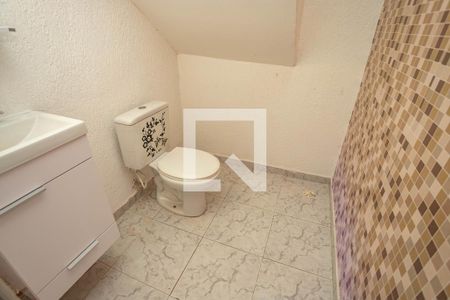 Lavabo de casa à venda com 4 quartos, 253m² em Taboão, Diadema