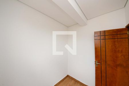 Quarto 1 de apartamento para alugar com 2 quartos, 30m² em Chácara Mafalda, São Paulo