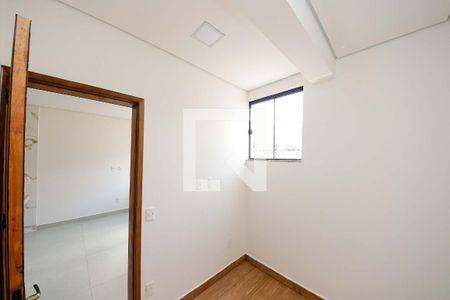 Quarto 1 de apartamento para alugar com 2 quartos, 30m² em Chácara Mafalda, São Paulo