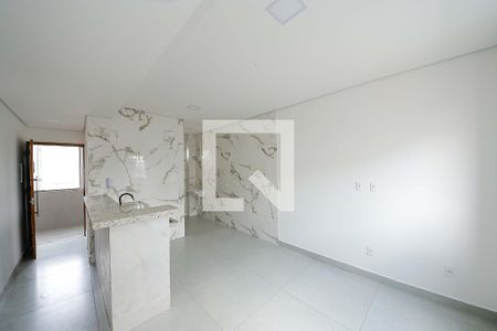 Sala e Cozinha de apartamento para alugar com 2 quartos, 30m² em Chácara Mafalda, São Paulo