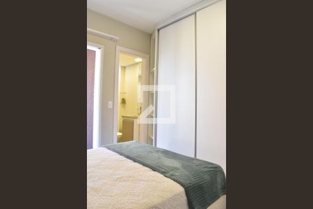 Suíte de apartamento para alugar com 1 quarto, 38m² em Centro, Curitiba