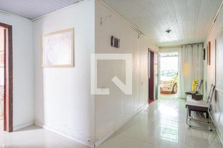 Sala de casa à venda com 3 quartos, 300m² em Vila Nova, Porto Alegre