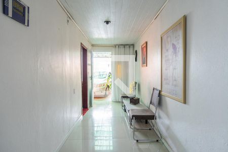 Sala de casa à venda com 3 quartos, 300m² em Vila Nova, Porto Alegre