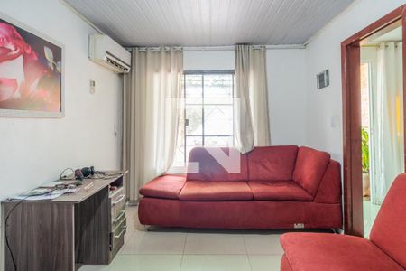 Sala de casa à venda com 3 quartos, 300m² em Vila Nova, Porto Alegre