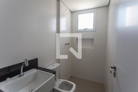 Banheiro da Suíte de apartamento para alugar com 2 quartos, 64m² em Ipiranga, Belo Horizonte