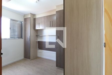 Quarto 1 de apartamento para alugar com 2 quartos, 40m² em Vila Mazzei, São Paulo