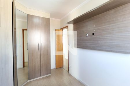 Quarto 1 de apartamento para alugar com 2 quartos, 40m² em Vila Mazzei, São Paulo