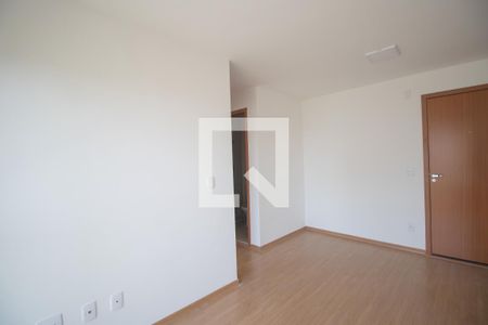 Sala de apartamento para alugar com 2 quartos, 65m² em Colubandê, São Gonçalo