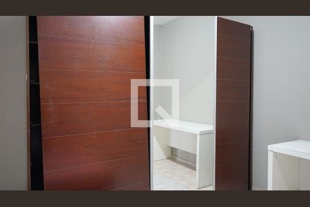 Quarto 2 de casa de condomínio para alugar com 2 quartos, 70m² em Agronômica, Florianópolis