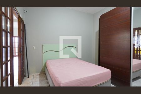 Quarto 2 de casa de condomínio para alugar com 2 quartos, 70m² em Agronômica, Florianópolis