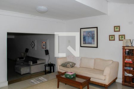 Sala de casa à venda com 4 quartos, 250m² em Jardim Santo Elias, São Paulo
