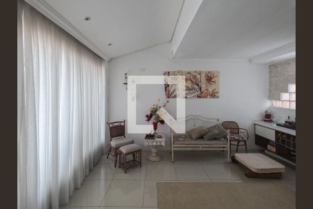 Sala de casa à venda com 4 quartos, 250m² em Jardim Santo Elias, São Paulo