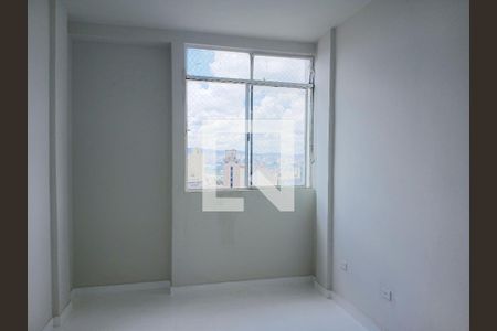 Kitnet/Studio à venda com 1 quarto, 28m² em Santa Ifigênia, São Paulo