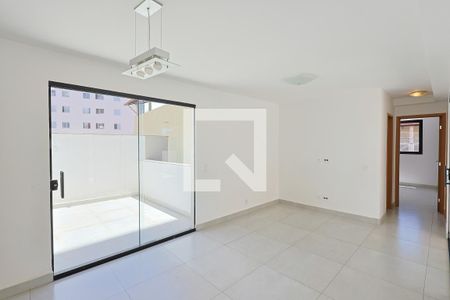 Sala de apartamento à venda com 2 quartos, 180m² em Alvorada, Belo Horizonte