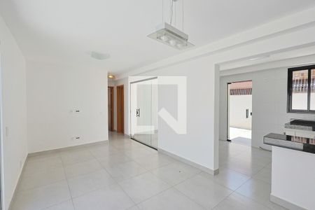 Sala de apartamento à venda com 2 quartos, 180m² em Alvorada, Belo Horizonte