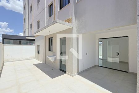 Varanda 2 de apartamento à venda com 2 quartos, 180m² em Alvorada, Belo Horizonte