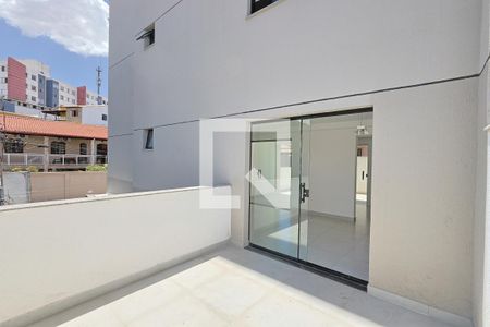 Varanda 1 de apartamento à venda com 2 quartos, 180m² em Alvorada, Belo Horizonte