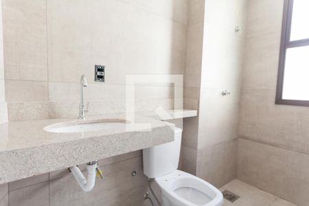 Banheiro Da Suíte de apartamento para alugar com 2 quartos, 138m² em Cruzeiro, Belo Horizonte