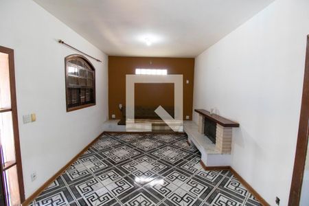 Sala de casa à venda com 5 quartos, 300m² em Engenho do Mato, Niterói