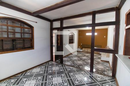 Sala de casa à venda com 5 quartos, 300m² em Engenho do Mato, Niterói