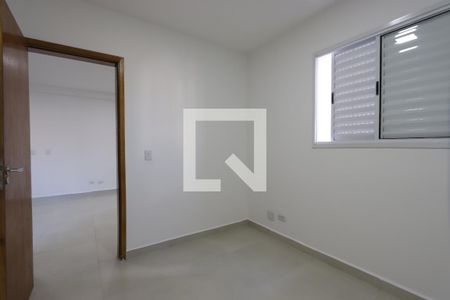 Quarto 1 de apartamento para alugar com 2 quartos, 40m² em Vila Lucia, São Paulo