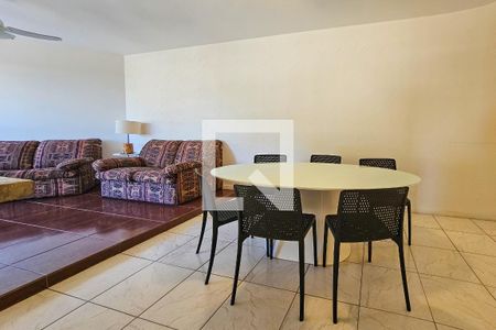 Sala de apartamento para alugar com 3 quartos, 103m² em Jardim Guaiuba, Guarujá