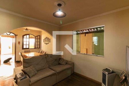 Sala de TV de casa à venda com 4 quartos, 550m² em Céu Azul, Belo Horizonte