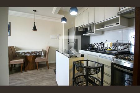 Sala/Cozinha de apartamento à venda com 2 quartos, 45m² em Sítio da Figueira, São Paulo